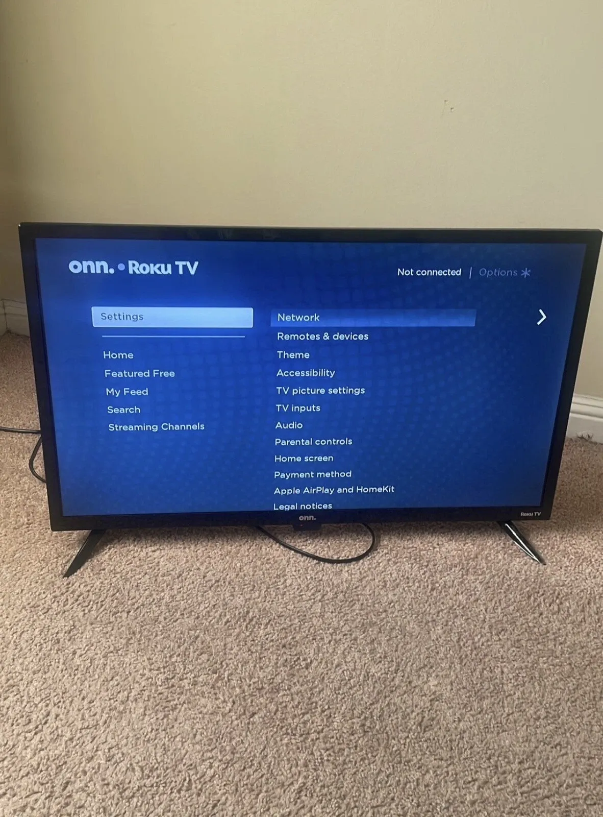 ONN 32" 720p LED Smart TV - Black